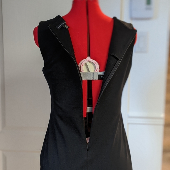 Banana Republic black fitted dress - Picture 6 of 7